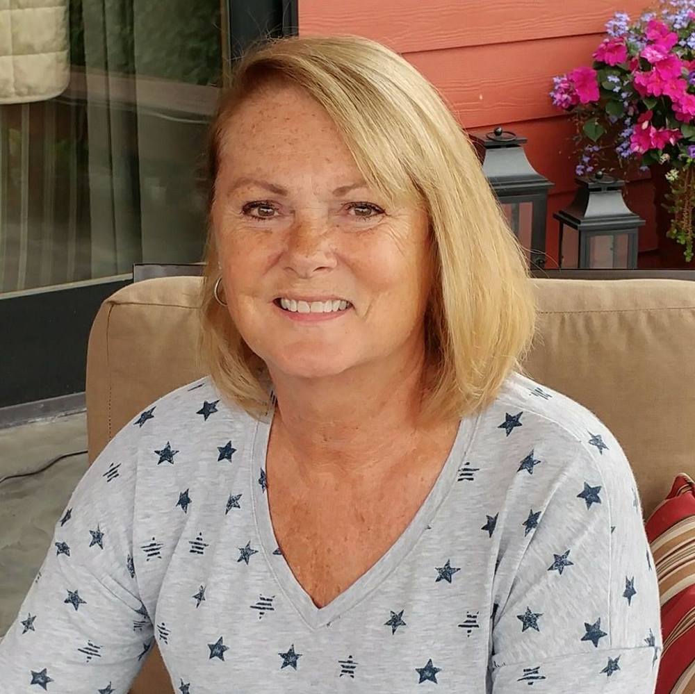 Meet your Posher, Connie